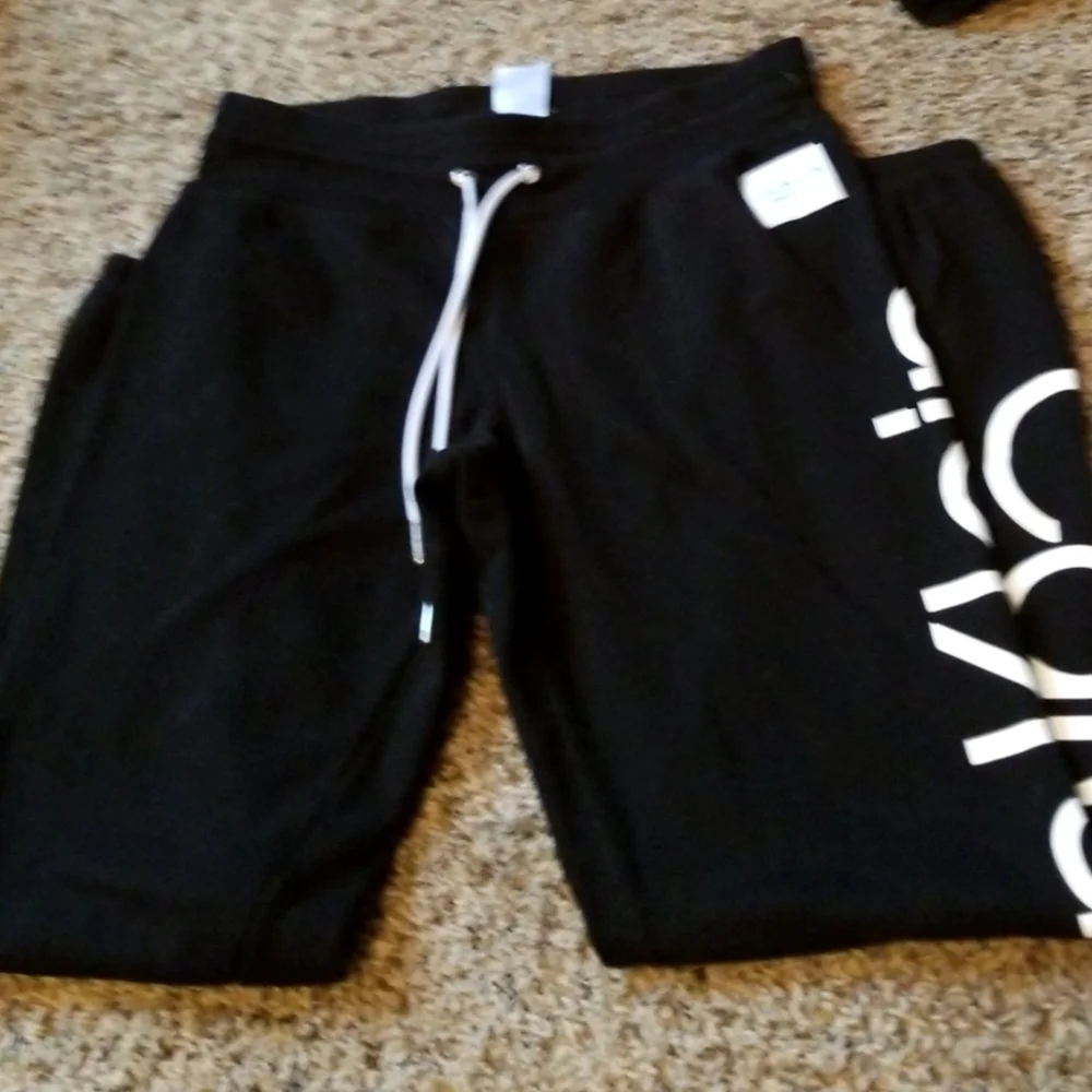 Black Calvin Klein pants - Picture 4 of 5
